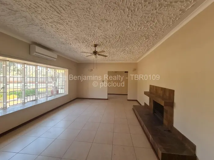 4 Bedroom House to Rent in Mount Pleasant