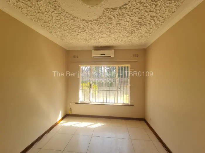 4 Bedroom House to Rent in Mount Pleasant