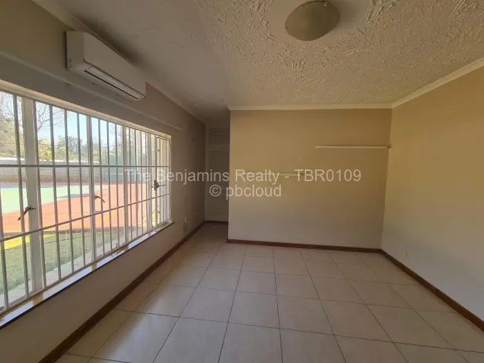 4 Bedroom House to Rent in Mount Pleasant