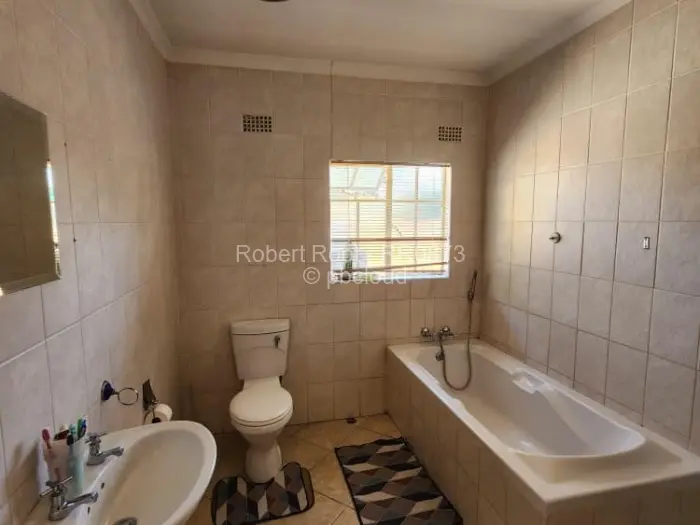 3 Bedroom Cottage/Garden Flat to Rent in Prospect
