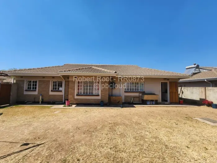 3 Bedroom Cottage/Garden Flat to Rent in Prospect