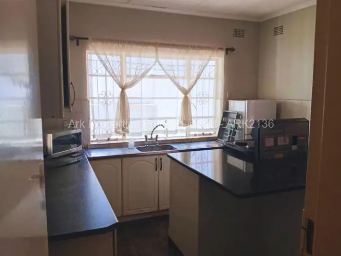 4 Bedroom House to Rent in Kamfinsa