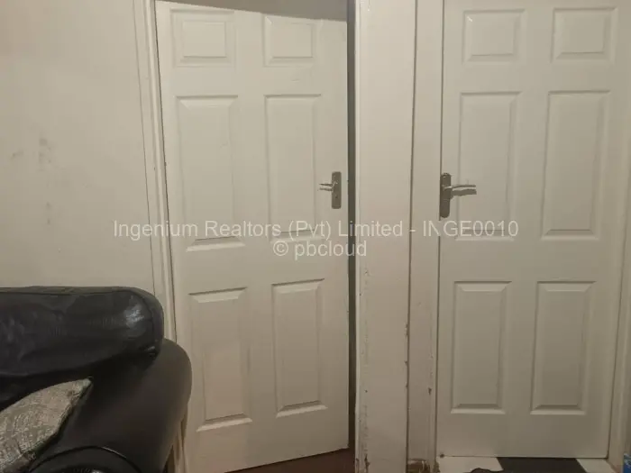 5 Bedroom House to Rent in Kambuzuma