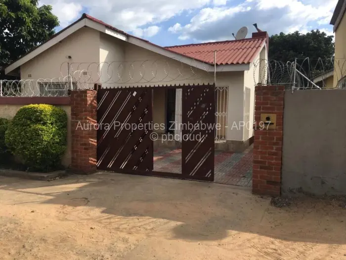 3 Bedroom House to Rent in Budiriro