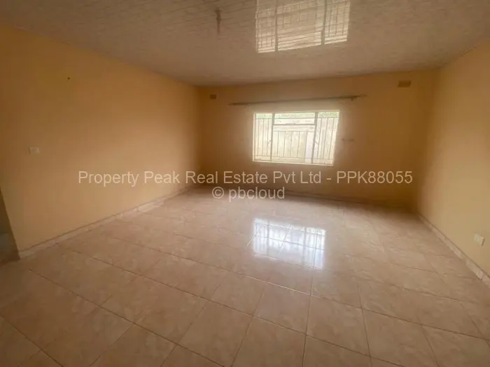 5 Bedroom House for Sale in Maranatha, Harare