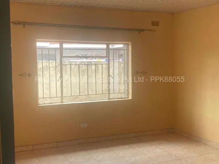 5 Bedroom House for Sale in Maranatha, Harare