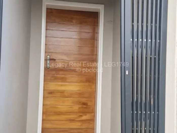 Townhouse/Complex/Cluster to Rent in Greendale North