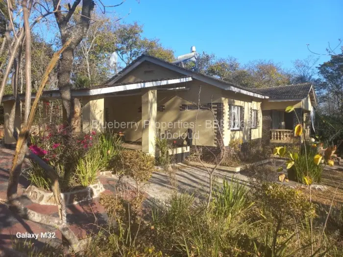 3 Bedroom House for Sale in Carrick Creagh Estate, Harare