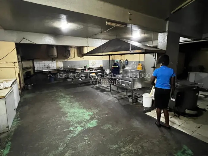 Warehouse/Industrial to Rent in Bulawayo City Centre, Bulawayo