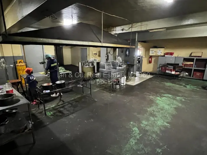 Warehouse/Industrial to Rent in Bulawayo City Centre, Bulawayo