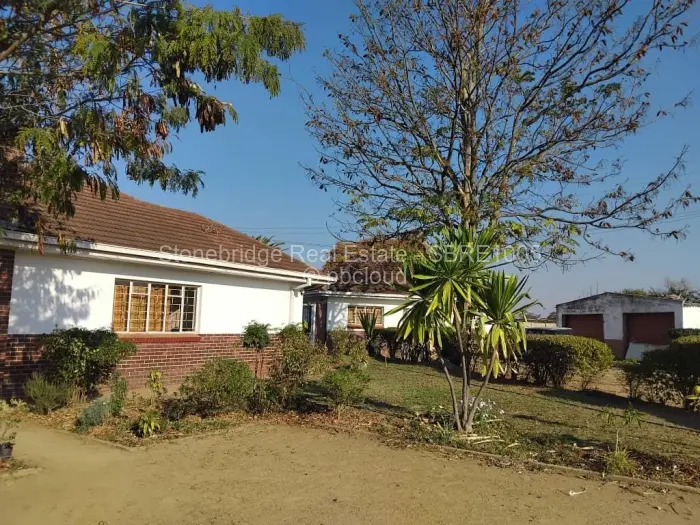 4 Bedroom House for Sale in Sunning Hill, Bulawayo