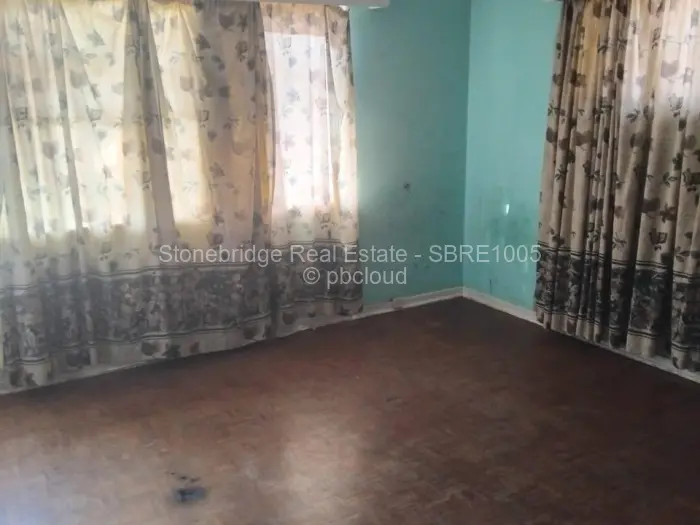 4 Bedroom House for Sale in Sunning Hill, Bulawayo