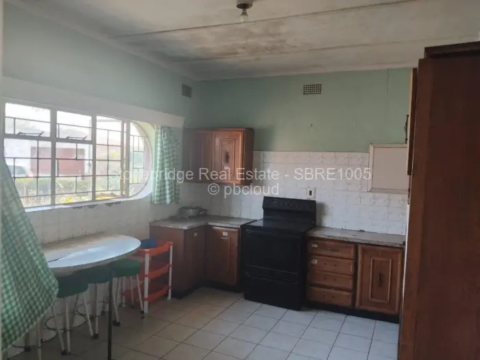 4 Bedroom House for Sale in Sunning Hill, Bulawayo
