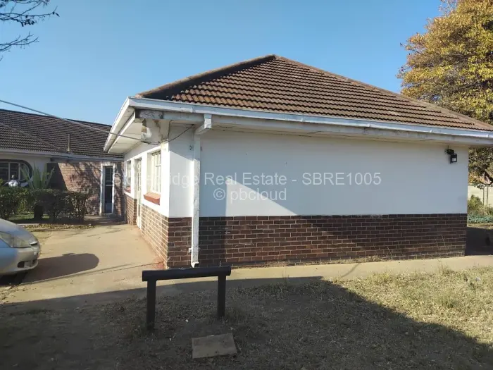 4 Bedroom House for Sale in Sunning Hill, Bulawayo