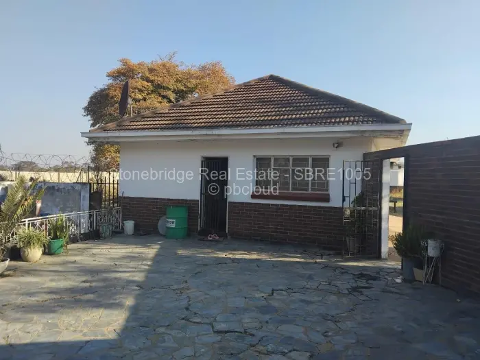 4 Bedroom House for Sale in Sunning Hill, Bulawayo