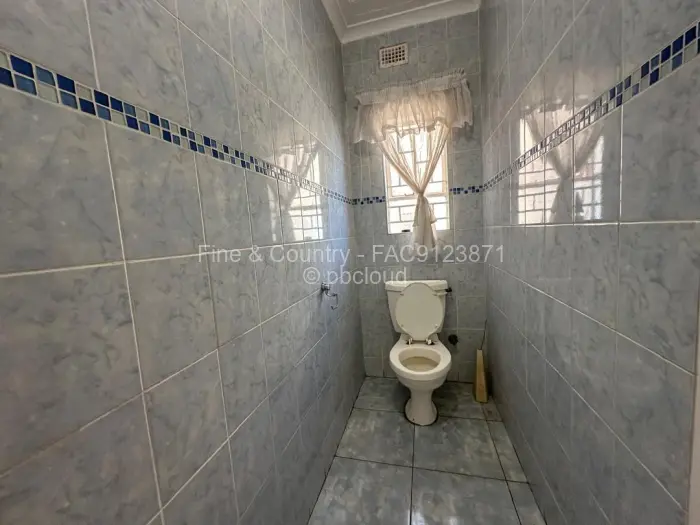 5 Bedroom House to Rent in Mount Pleasant Heights