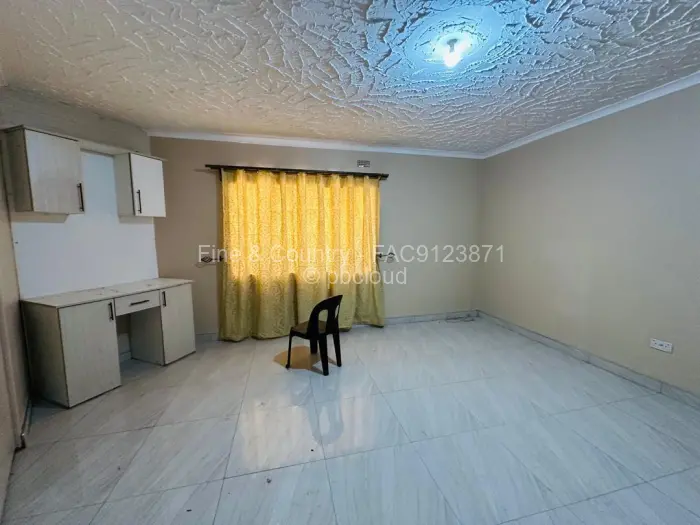 5 Bedroom House to Rent in Mount Pleasant Heights