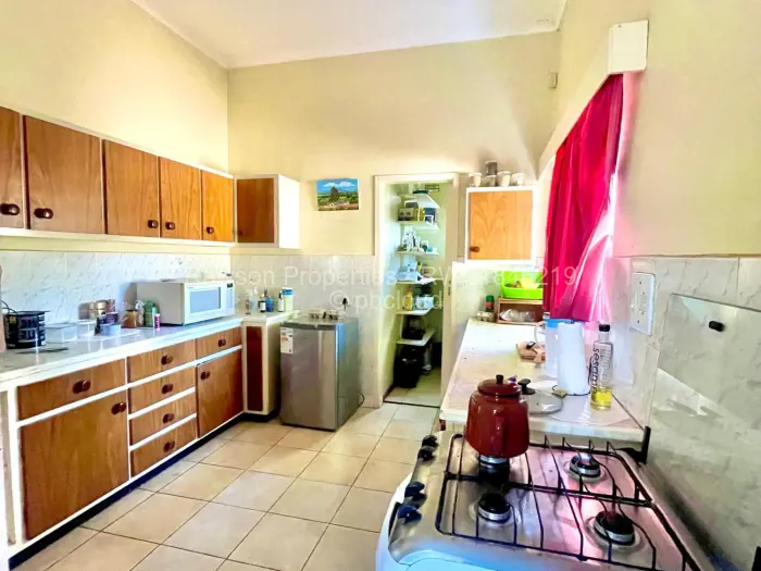 6 Bedroom House for Sale in Rolf Valley, Harare