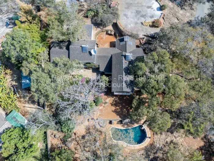 6 Bedroom House for Sale in Rolf Valley, Harare