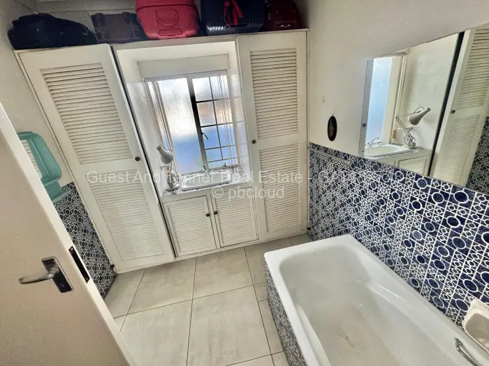 5 Bedroom House for Sale in Gunhill, Harare