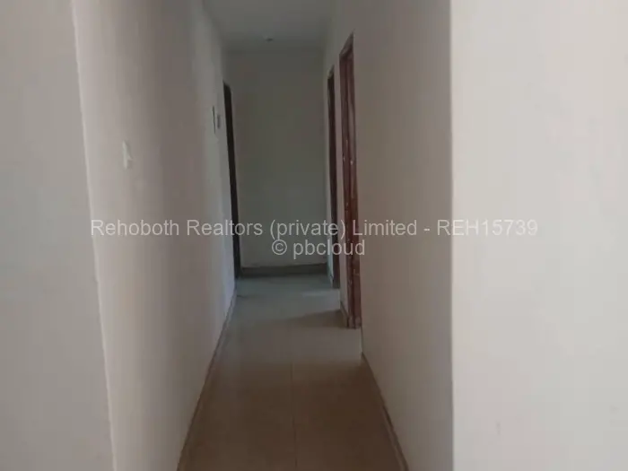 Townhouse/Complex/Cluster to Rent in Hillside
