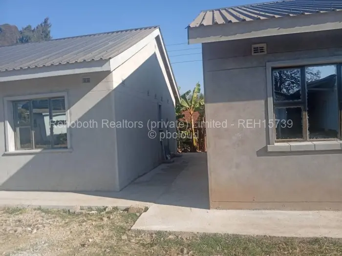 Townhouse/Complex/Cluster to Rent in Hillside