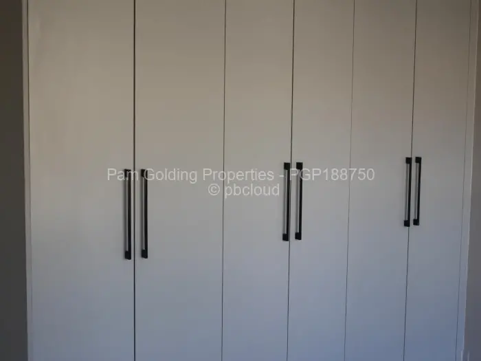 Townhouse/Complex/Cluster to Rent in Mandara