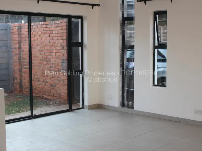 Townhouse/Complex/Cluster to Rent in Mandara