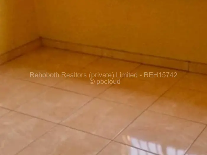 2 Bedroom Cottage/Garden Flat for Sale in Southlea Park, Harare