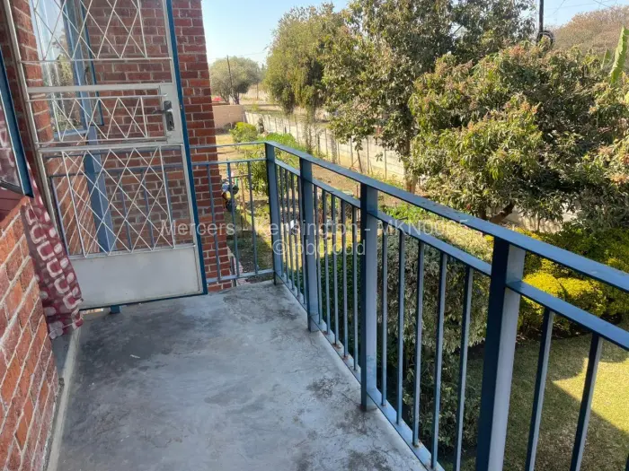 2 Bedroom Cottage/Garden Flat for Sale in Eastlea, Harare