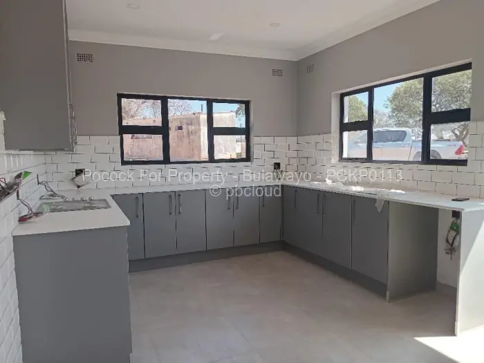 Townhouse/Cluster for Sale in Four Winds, Bulawayo