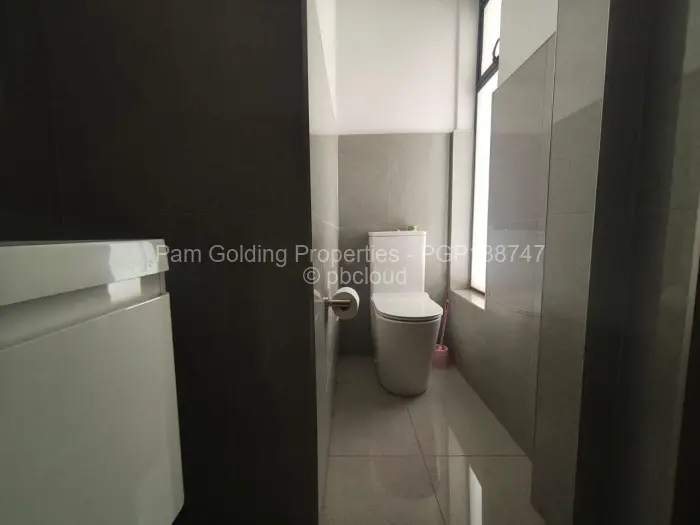 Townhouse/Complex/Cluster to Rent in Marlborough