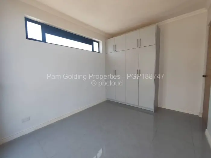 Townhouse/Complex/Cluster to Rent in Marlborough