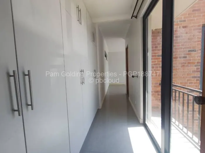 Townhouse/Complex/Cluster to Rent in Marlborough