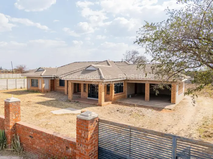 4 Bedroom House for Sale in Norton, Norton