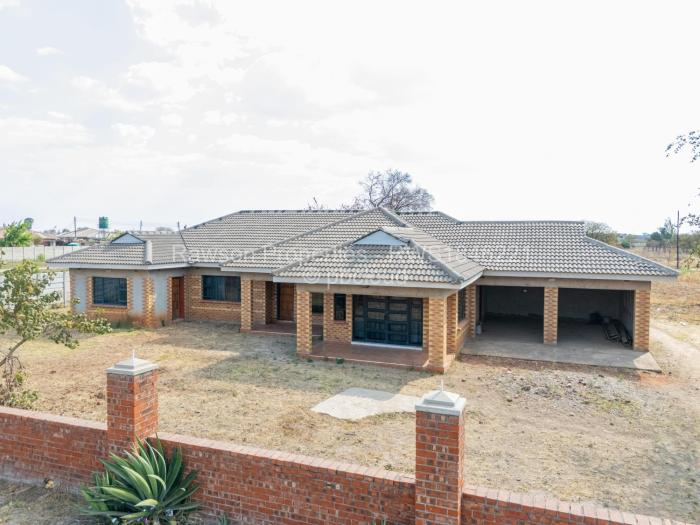 4 Bedroom House for Sale in Norton, Norton