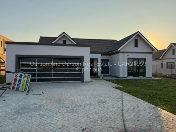 Townhouse/Complex/Cluster to Rent in Fairview
