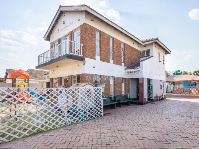5 Bedroom House for Sale in Zimre Park, Harare