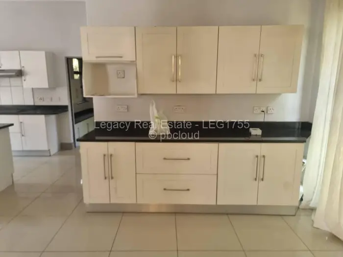 4 Bedroom House to Rent in Borrowdale Brooke