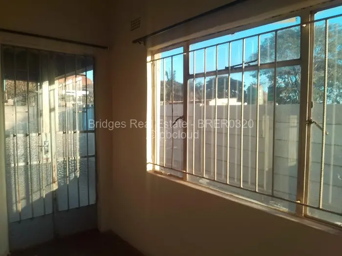 3 Bedroom House to Rent in Warren Park, Harare
