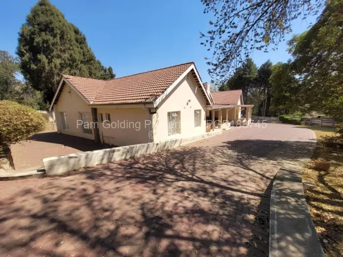 8 Bedroom House for Sale in Glen Lorne, Harare