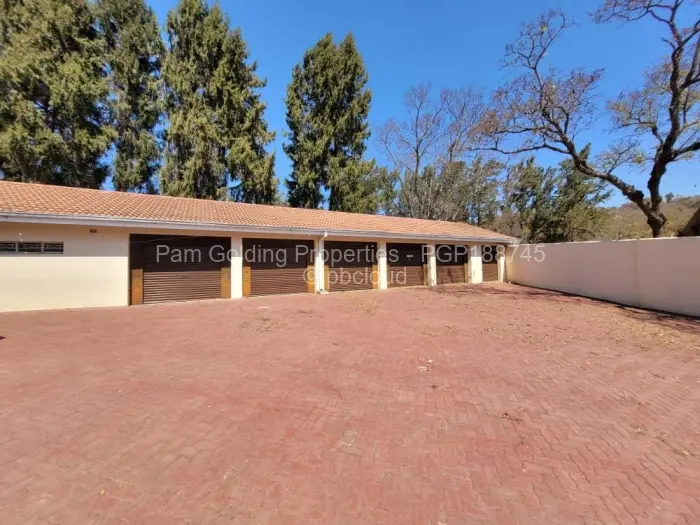 8 Bedroom House for Sale in Glen Lorne, Harare