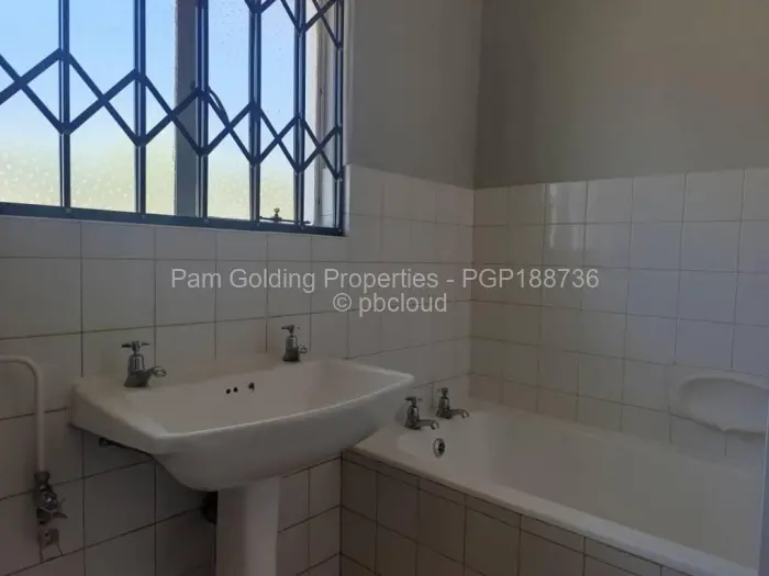 4 Bedroom House to Rent in Mount Pleasant