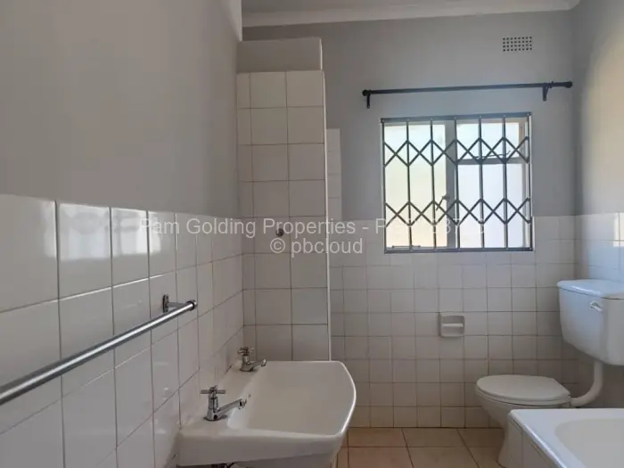 4 Bedroom House to Rent in Mount Pleasant