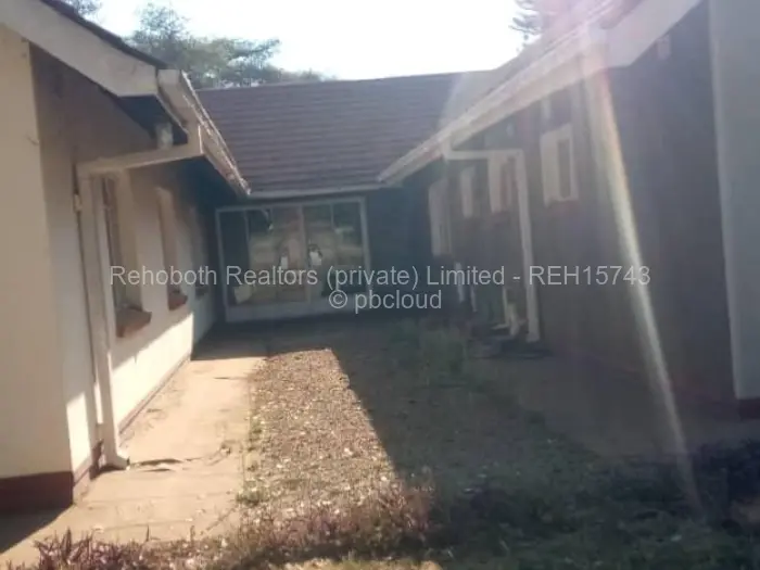 4 Bedroom House to Rent in Hillside, Harare