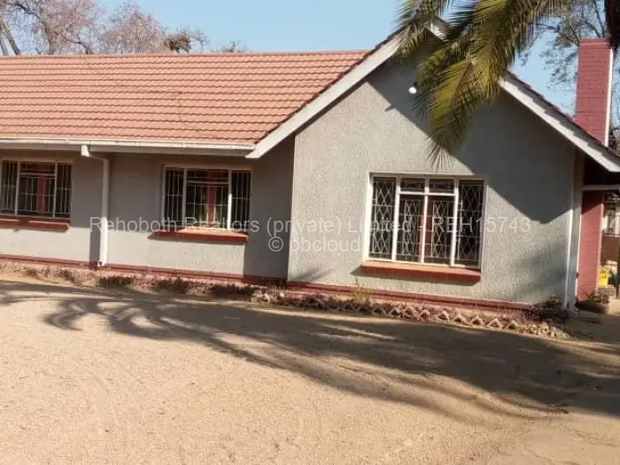 4 Bedroom House to Rent in Hillside, Harare