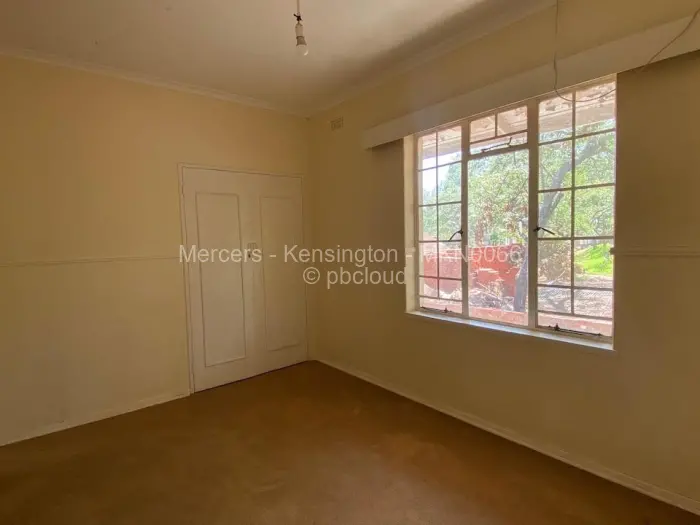 Flat/Apartment to Rent in Avondale West