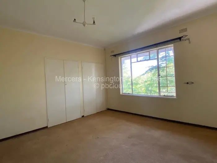 Flat/Apartment to Rent in Avondale West