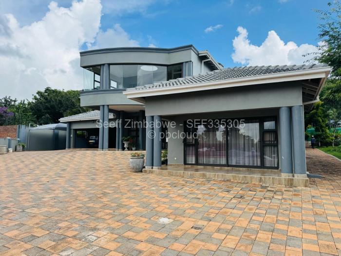 Townhouse/Cluster for Sale in Borrowdale, Harare