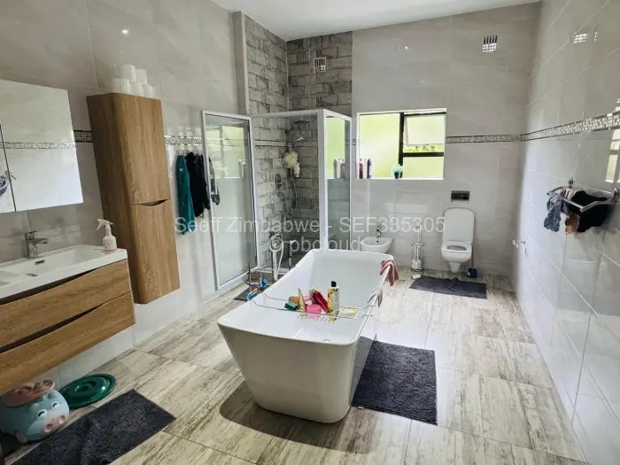 Townhouse/Cluster for Sale in Borrowdale, Harare